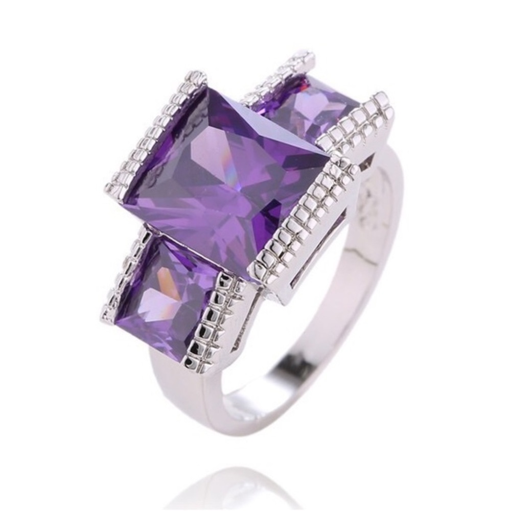 NEW Elegant Purple Gemstone Silver Ring